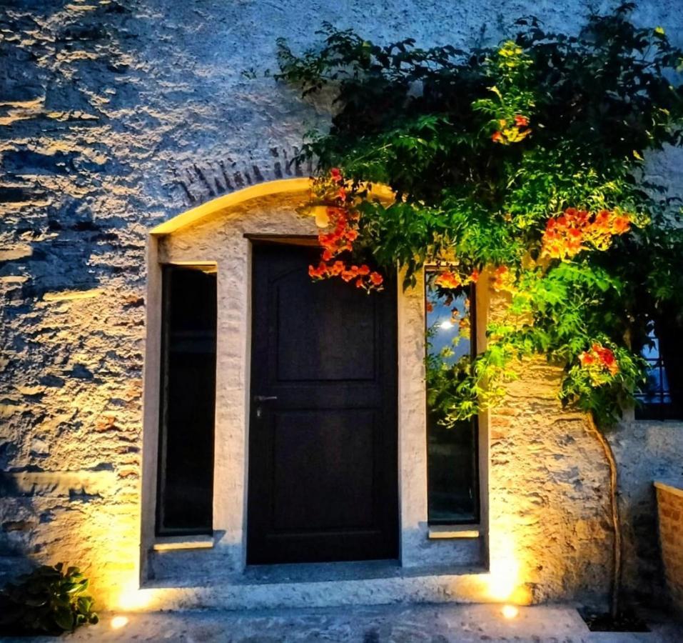Bed and Breakfast Per Sognare Per Sugnè Lesegno Esterno foto